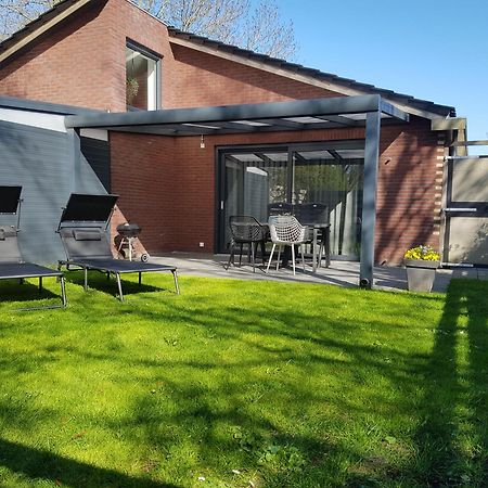 Luxe Zomerwoning Met Omheinde Tuin Voor Hond En Kinderen Dirkshorn Bagian luar foto