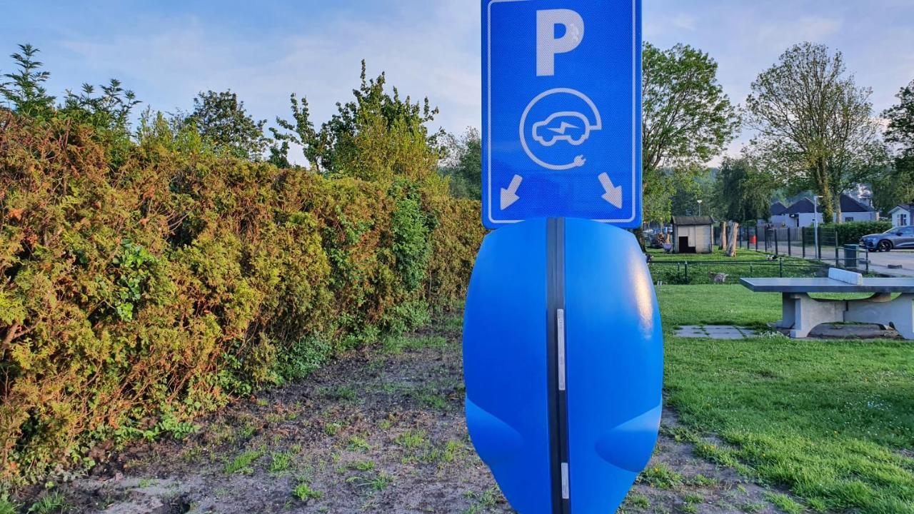 Luxe Zomerwoning Met Omheinde Tuin Voor Hond En Kinderen Dirkshorn Bagian luar foto