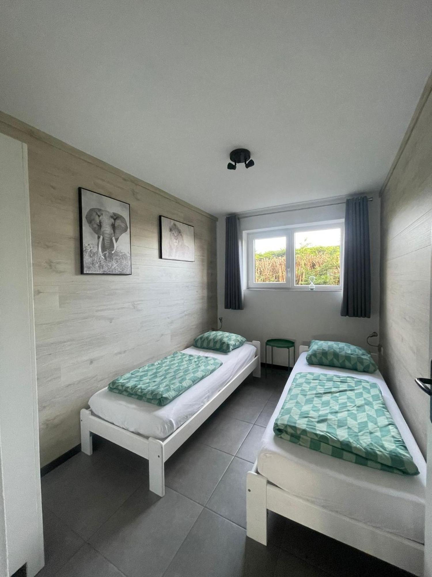 Luxe Zomerwoning Met Omheinde Tuin Voor Hond En Kinderen Dirkshorn Bagian luar foto